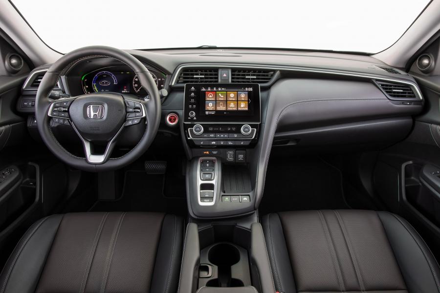 Торпедо Honda Insight 2018 года  (NA) (фото 28 из 62)